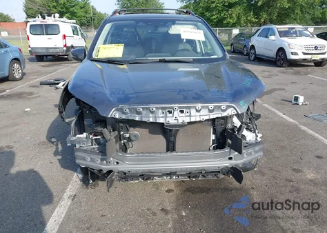 2022 Subaru Forester Sport z USA, uszkodzony, nr VIN JF2SKAJC8NH450751